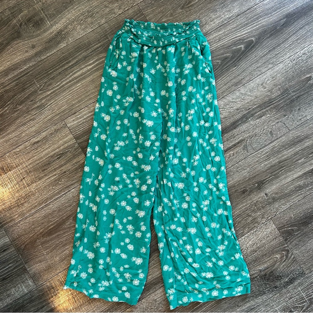 H&M green floral wide leg pull on pants